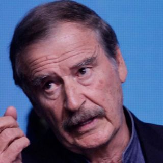 AMLO arremete contra Fox por criticar sus programas sociales: "él gobernó para los de arriba"