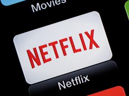 Netflix estrena cada mes nuevo contenido original y temporal, por lo que es común que muchas producciones dejen de estar disponibles. AP / ARCHIVO