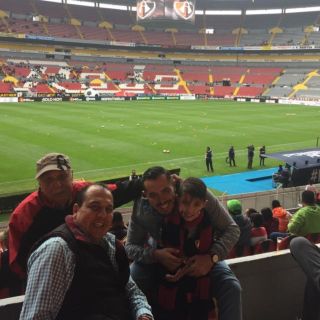 Atlas: A cambiar el llanto, por el éxtasis de un título