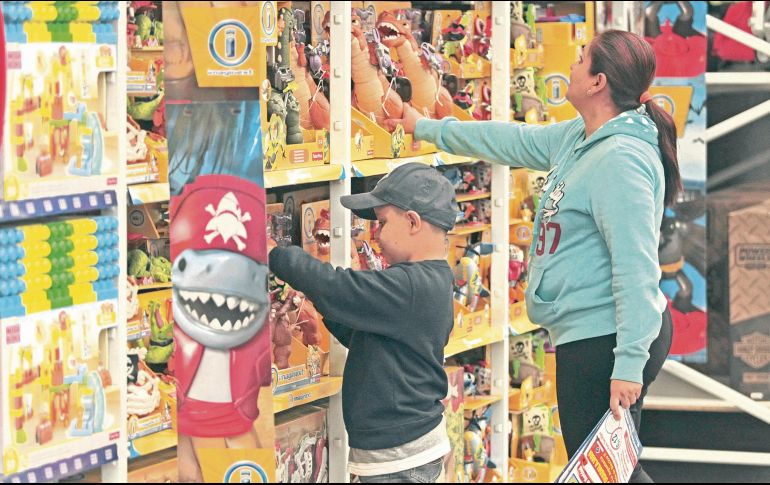 Diversión. A pesar de la pandemia, la venta de juguetes conservó altos niveles en tiendas físicas y en línea. Archivo/ El Informador