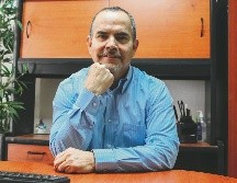 Impresor. Paul Contreras González expresa que han buscado otras alternativas para continuar brindado sus servicios a sus clientes. El Informador/ G. Gallo