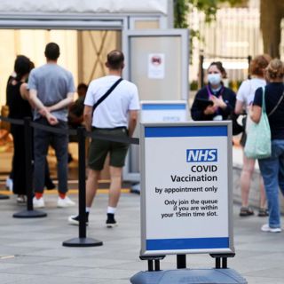 Según creadora de AstraZeneca, las futuras pandemias pueden ser más letales