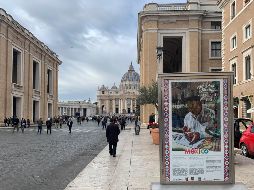 Una fotografía de la exposición sobre Puebla en la avenida de la Conciliación. EFE/A. Cuesta