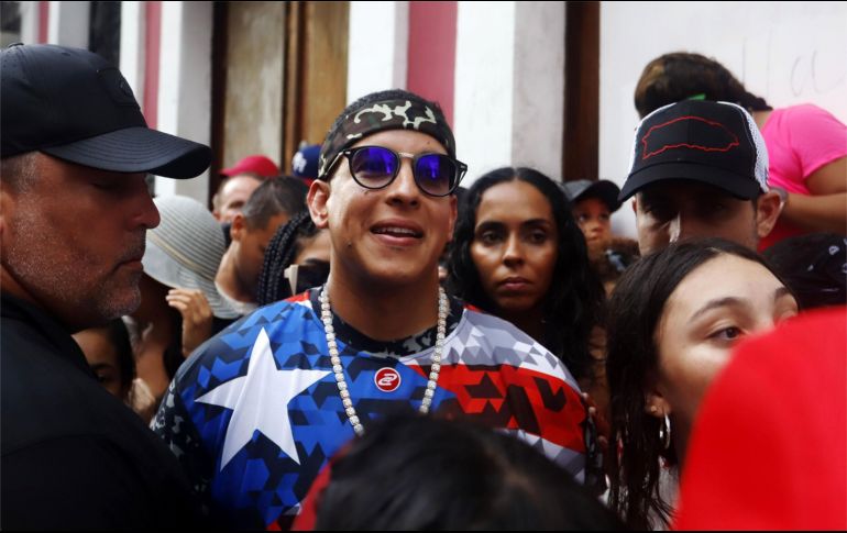 La cita, que cumplirá su 50 aniversario, se llevará a cabo en el Distrito T-Mobile, en San Juan, y tendrá como invitados a Daddy Yankee y Roselyn Sánchez. EFE / ARCHIVO