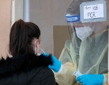 Aseguran que, hasta el momento, no hay evidencia de síntomas graves relacionados con ómicron. AFP/T. Kienzle