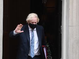 Boris Johnson dijo que hasta ahora se han confirmado 568 casos de ómicron en Gran Bretaña. EFE/N. Hall