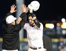 Agustín Murillo pegó hit en la décima entrada para llevar a Jared Serna al home. TWITTER/charrosbeisbol