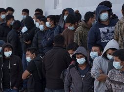 A pesar de la pandemia, el retorno de guatemaltecos procedentes de México de manera obligatoria no se detuvo y ha mantenido el mismo ritmo durante los 11 meses de este año. AP / M. Castillo