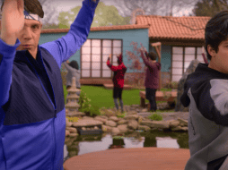 “Cobra Kai” se desarrolla 7 años después del torneo All Valley de 1984. CORTESÍA / Netflix