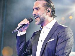 Alejandro Fernández se notó bastante molesto por lo plasmado en el libro. SUN/ARCHIVO