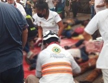 Protección Civil auxilia en la zona del accidente en la carretera entre Chiapa de Corzo y Tuxtla Gutiérrez. FACEBOOK/pcivilchiapas.chiapas