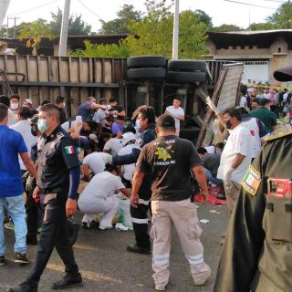 Chiapas: FGR atraerá investigación sobre volcadura de tráiler, muertos suben a 53