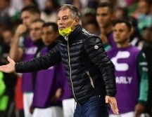 Ariel Holan destacó que su equipo tuvo el carácter para dar vuelta al resultado. AFP/P. Pardo