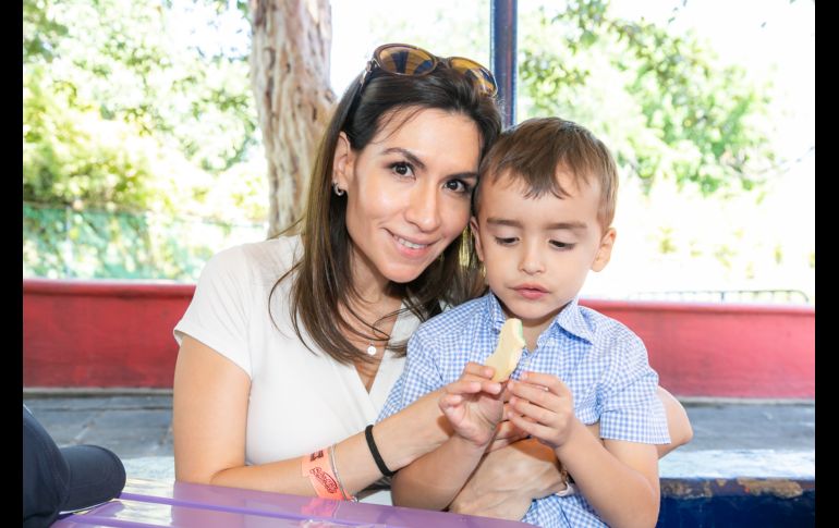 Ana Espinoza y José Enrique Oruña. GENTE BIEN JALISCO/JORGE SOLTERO