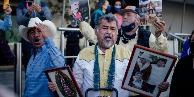 Vicente Fernández: Cientos de fans despiden a Chente: "Venimos a ...