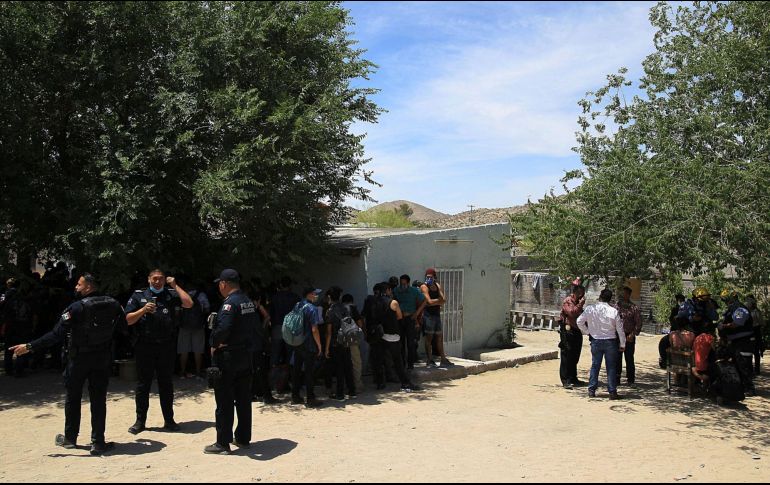 En total había dentro de la vivienda 50 personas originarias de El Salvador, Guatemala, Honduras y Nicaragua. SUN/ARCHIVO