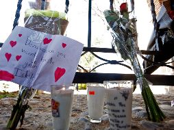 Miles de fanáticos acudieron al rancho Los 3 Potrillos para despedir a Vicente Fernández. AFP / U. Ruiz