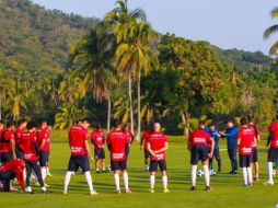 CON TODO. A través de un comunicado en sus redes sociales oficiales, el Rebaño compartió la noticia de su nuevo refuerzo, el cual proviene del FC Barcelona. TWITTER/@Chivas