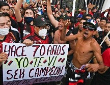 SIEMPRE FIELES. Aun con el nerviosismo que existe por el marcador adverso, la afición rojinegra se mantiene a tope y creyendo hasta el último segundo. IMAGO7