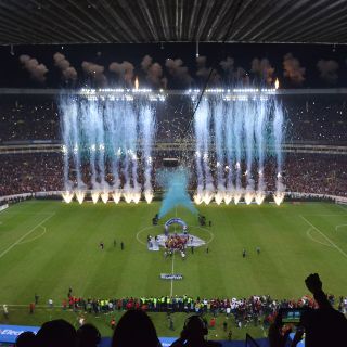 Atlas: Aficionado rojinegro cae de tercer piso de palcos