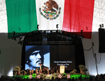 Familia, amigos y seguidores dan el último adiós a Vicente Fernández. EL INFORMADOR/ A. Camacho