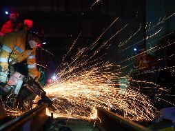 En octubre se alcanzó una recuperación completa respecto al nivel prepandemia; a noviembre se supera dicho nivel por 319 mil 514 puestos. XINHUA/D. Ting