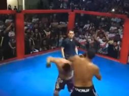 El video de la lucha circula en las redes sociales y ha sido compartido miles de veces. TWITTER