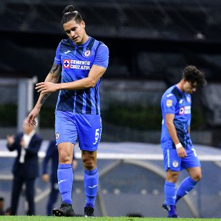 Chivas busca acomodar a Alexis Peña