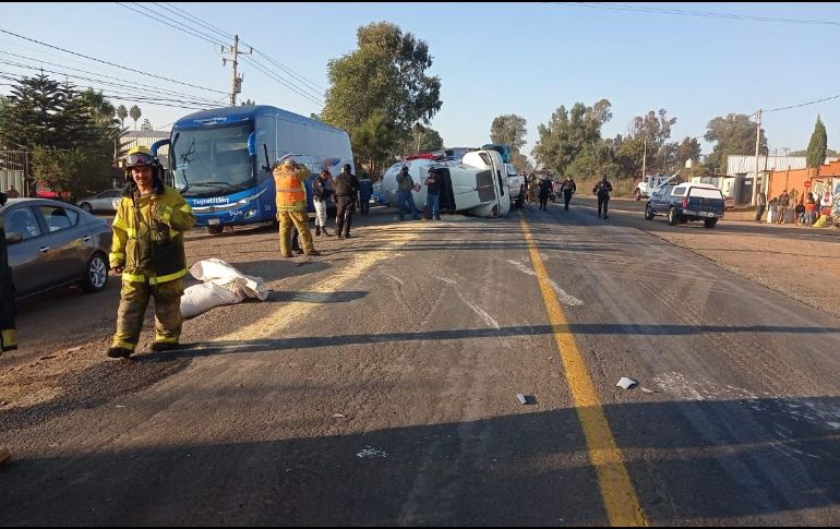 La pipa, con capacidad de 12 mil 500 lts, se encontraba al 90 por ciento. ESPECIAL /
