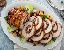 Lomo relleno al horno. ISTOCK.