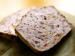 El pastel de carne puede ser tu platillo fuerte en la cena de Nochebuena o Año Nuevo. ESPECIAL/Photo by congerdesign on Unsplash.