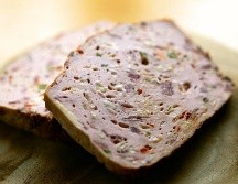 El pastel de carne puede ser tu platillo fuerte en la cena de Nochebuena o Año Nuevo. ESPECIAL/Photo by congerdesign on Unsplash.