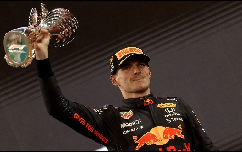 Max Verstappen conservará el título de campeón del mundo que le será entregado este jueves en la gala de premios de la FIA en París. AFP / ARCHIVO