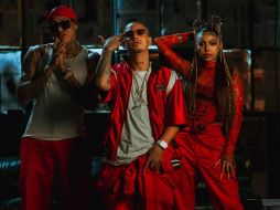 Neto Peña, Yoss Bones y Lefty SM lanzan “Mundo de papel”. CORTESÍA