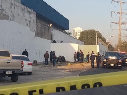 Paramédicos de los Servicios Médicos confirmaron el deceso; no hubo testigos que explicaran quién abandonó el carrito. ESPECIAL /