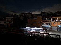 Los cortes de energía son habituales en Venezuela, un país con la mayor reserva petrolera desde hace varios años, sobre todo en la provincia. EFE / R. Peña