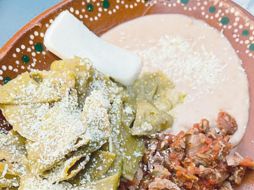 El antojo: bistec ranchero acompañado de chilaquiles verdes. ESPECIAL