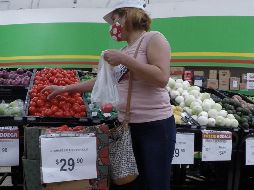 Tapatíos resienten alza en alimentos y servicios