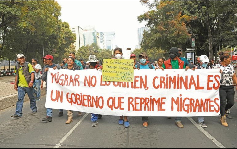 Migrantes exigieron el respeto a sus derechos humanos. EFE/S. Gutiérrez