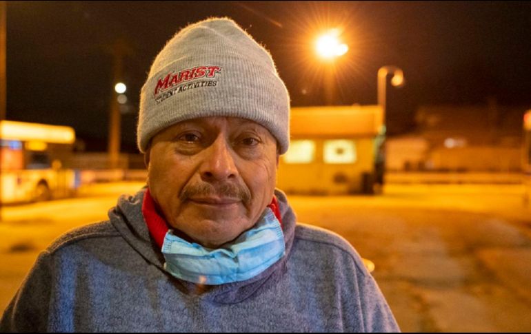 La ayuda recibida permitirá que Gonzalo pueda mandar regalos de Navidad a su esposa y a sus cuatro hijos en Guadalajara. ESPECIAL