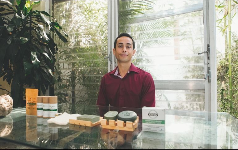 Emprendedor. Leonardo Dellamary Castellanos, uno de los líderes de Kigen Spirulina, detalló los beneficios de ese ingrediente en sus productos. El Informador/ G. Gallo
