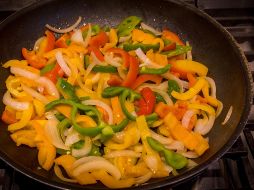 Las verduras salteadas son un excelente acompañamiento para un plato fuerte. ESPECIAL/Photo by MOHANN on Pixabay.