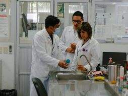La mayor debilidad de México es la baja inversión en educación, aunque al mismo tiempo destaca por el alto número de graduados en ciencias. EL INFORMADOR/Archivo
