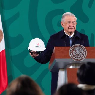 AMLO asegura que Estados Unidos ya autorizó que Pemex compre refinería Deer Park en Houston