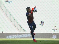 Rodríguez perdió la lucha por el puesto ante su compañero Raúl Gudiño, quien ahora es el guardameta principal del Rebaño. IMAGO7/J. Ruiz