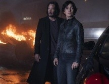 Neo and Trinity regresan a la simulación de The Matrix en la nueva película.  WARNER BROS