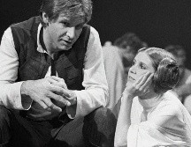 Harrison Ford habla con Carrie Fisher durante la filmación del especial 