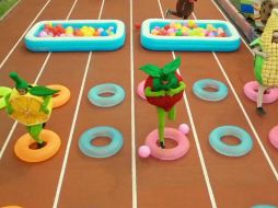 Alimentos como el elote, la naranja y la fresa tienen una competencia contra bocados como las donas, pasteles, dulces y bebidas que dañan la salud. ESPECIAL