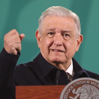 AMLO señala que 2021 fue positivo y lamenta las 300 mil muertes por COVID-19 en México