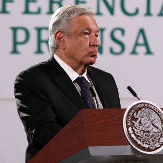 AMLO propone colecta para encuesta de revocación de mandato